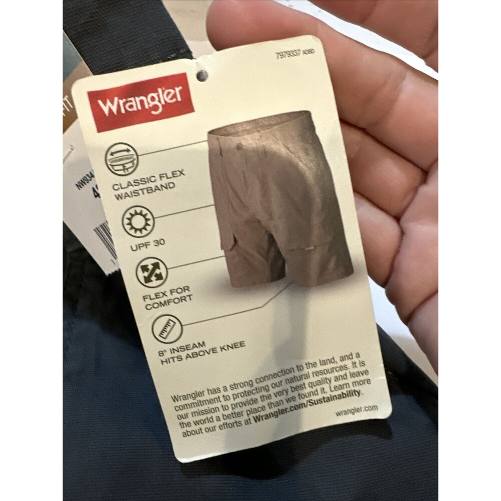 NEW WRANGLER Men's Cargo Shorts Charcoal Waist 48 Pocket 3x - Picture 5 of 7